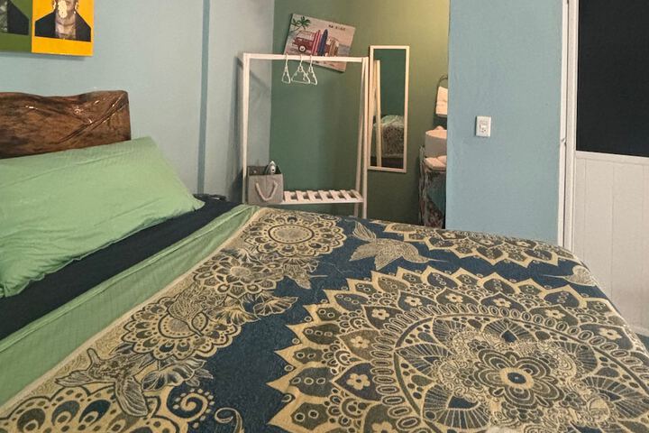 Room 6 of 60
