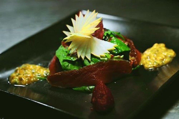 Dining 55 of 60