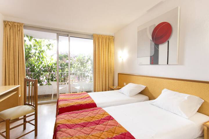 Room 21 of 62