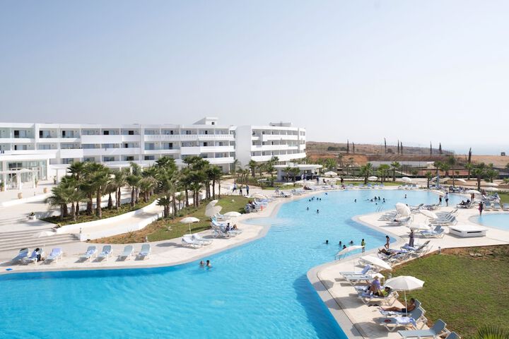 Pool 65 of 147