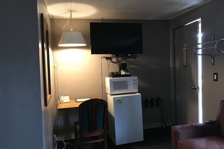 Room 8 of 25