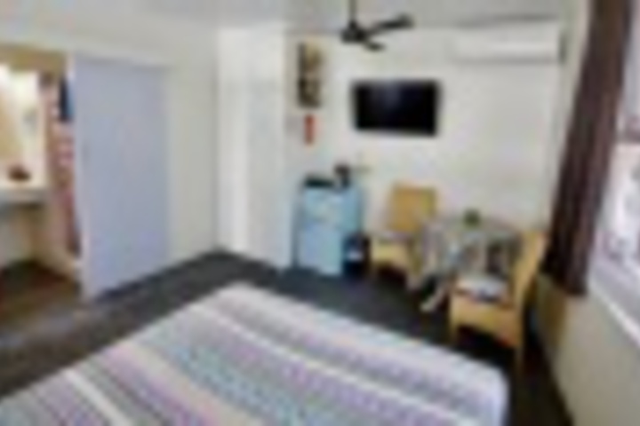Room 147 of 228