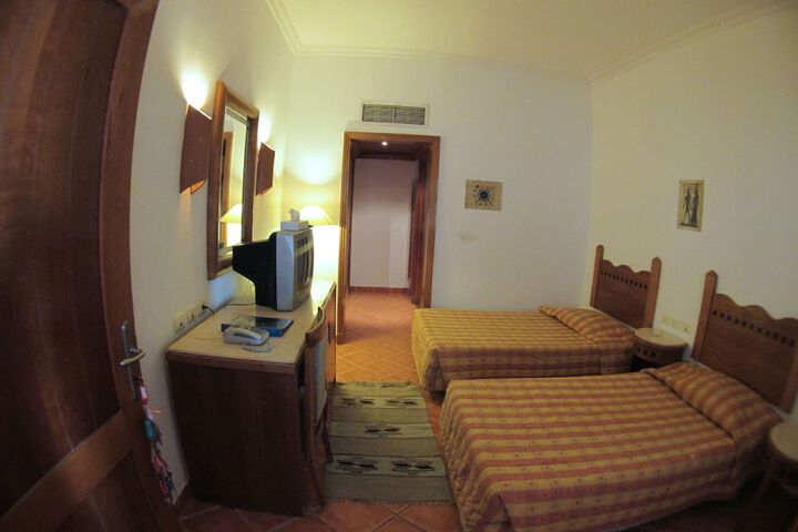 Room 3 of 24