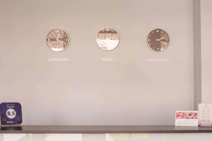 Concierge desk