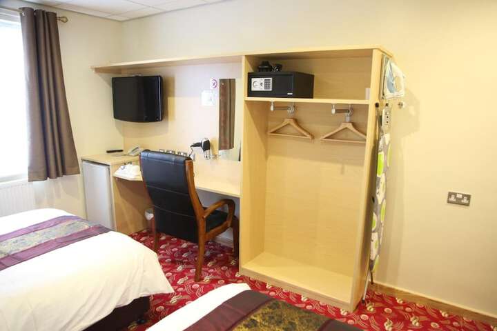 Room 9 of 47