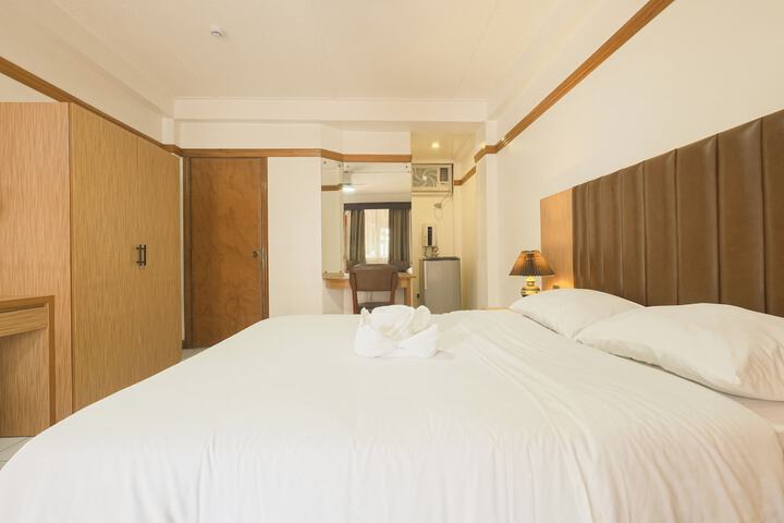 Room 30 of 62