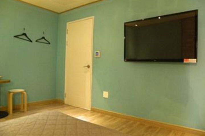 Room 38 of 53