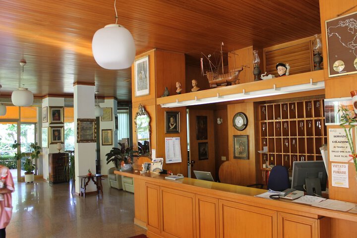 Hotel Interior 4 of 48