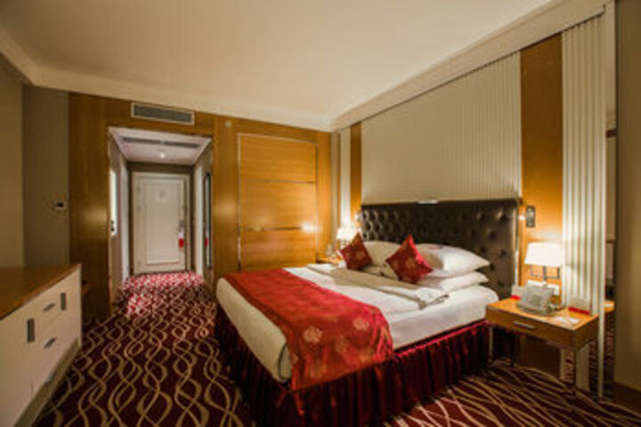Room 17 of 51
