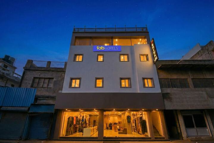 Fabhotel Grand Shiva