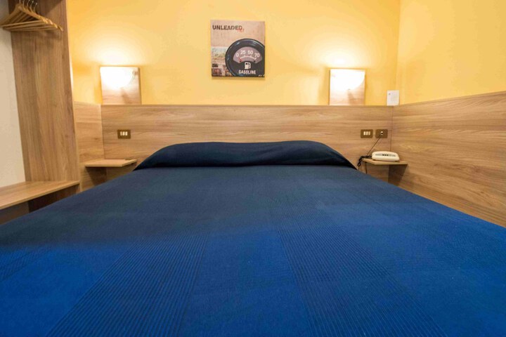 Room 10 of 63
