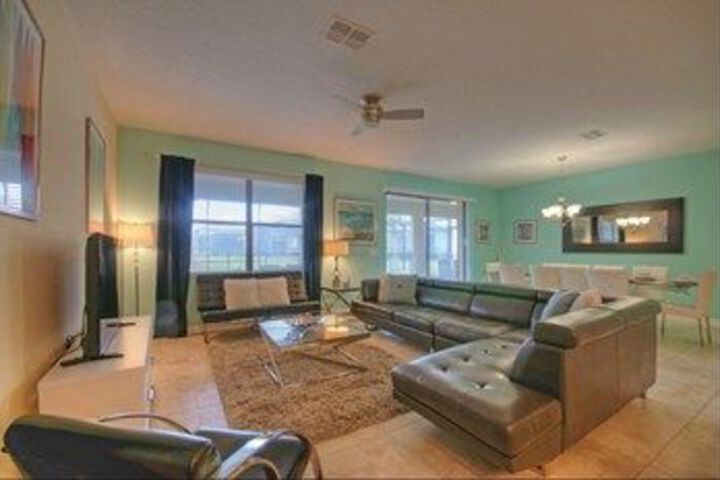 Champions Gate 9 Bed Pool Home