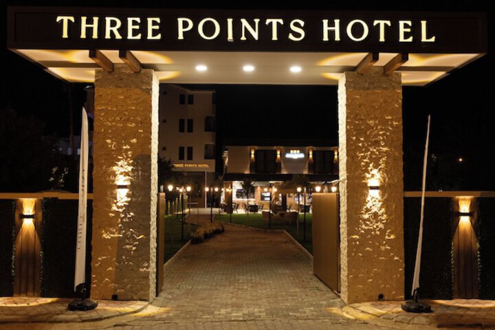 Hotel 2 of 52