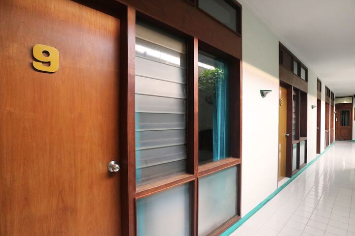 Ballroom/Hall 12 of 26
