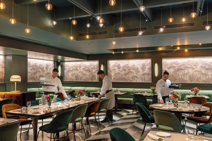 Dining 109 of 147