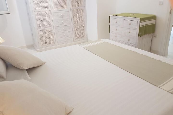 Room 32 of 138