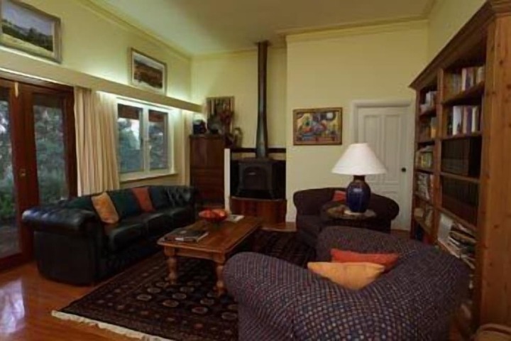 Room 12 of 28