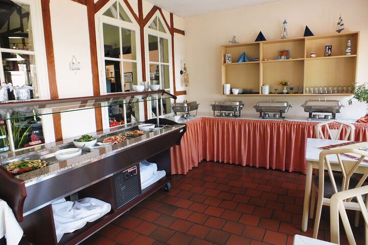 Breakfast/Coffee Service 10 of 29