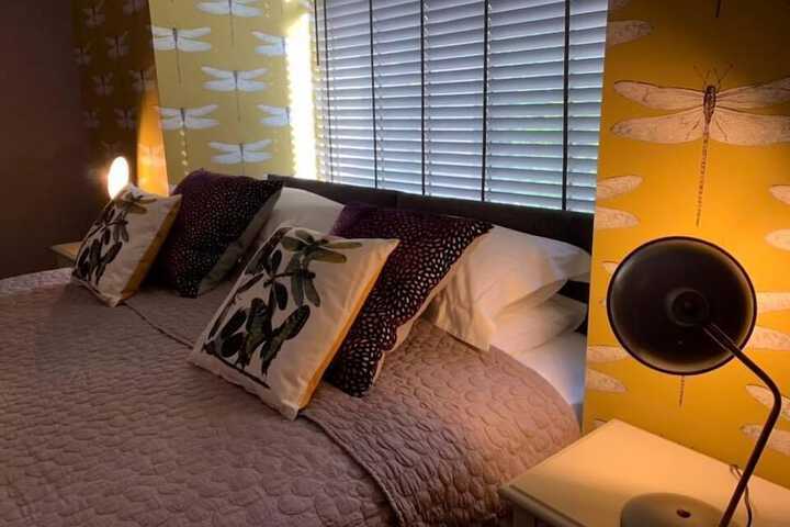 Room 37 of 48