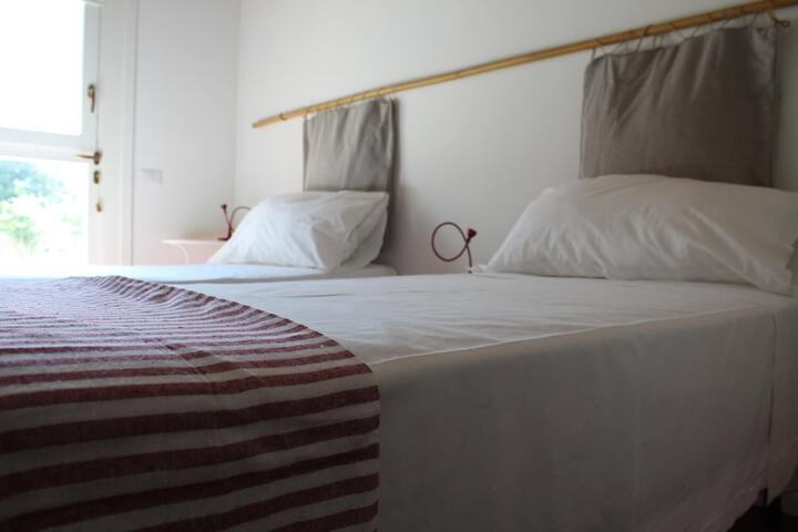 Room 16 of 49