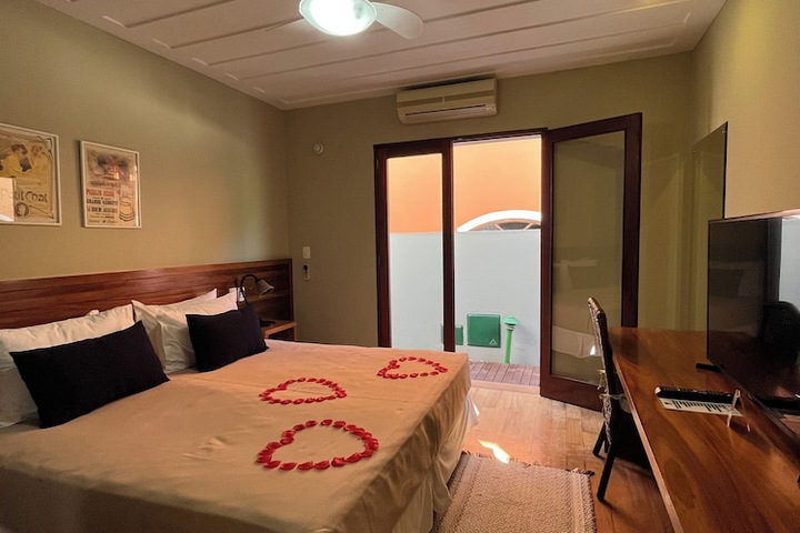 Room 21 of 115