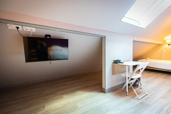 Room 29 of 70