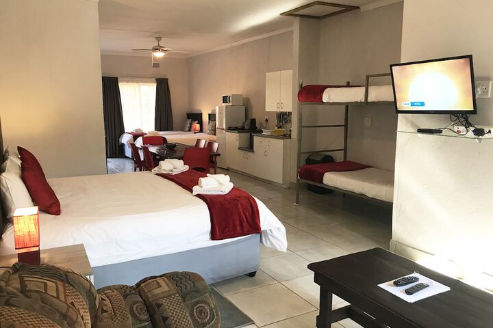 Room 18 of 90