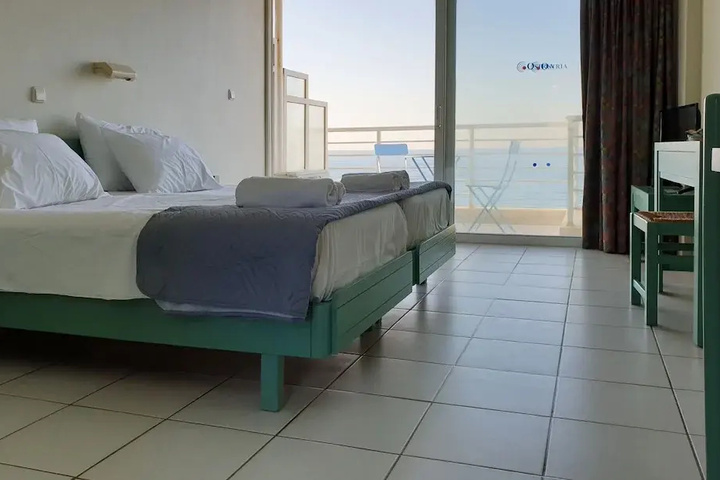Room 2 of 12