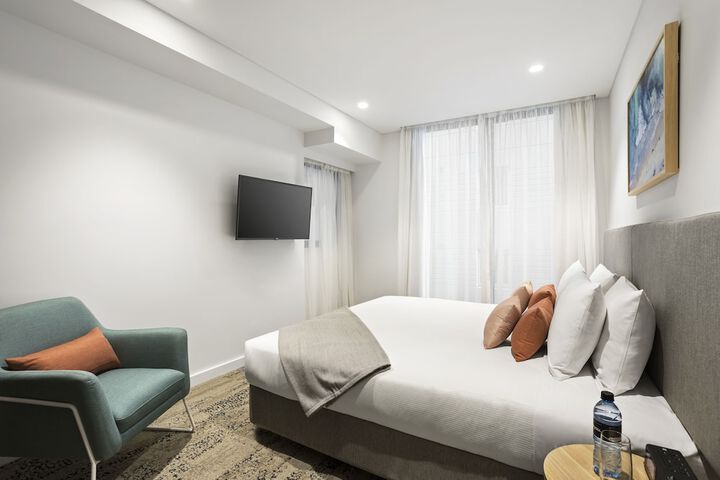 Room 5 of 31