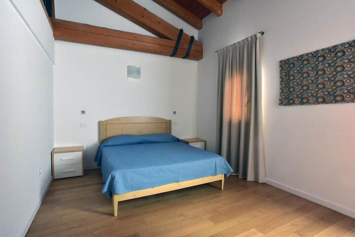 Room 16 of 43
