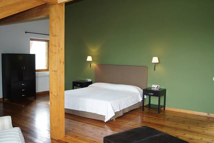 Room 8 of 63