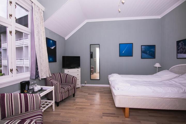 Room 8 of 56