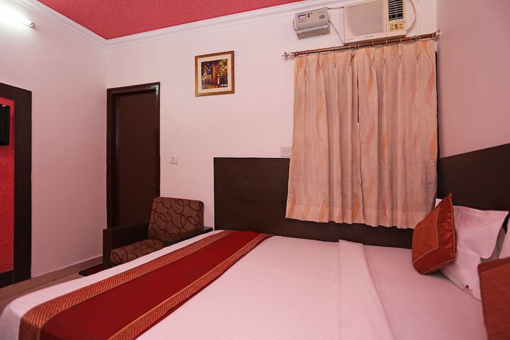 Room 14 of 17