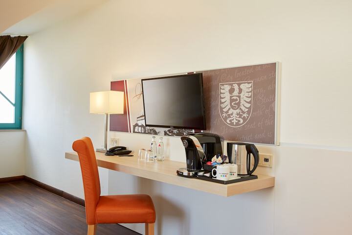 Room amenity