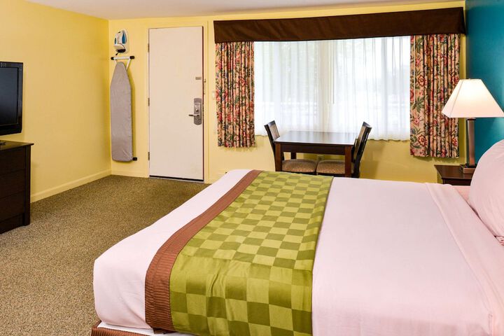 Room 43 of 101