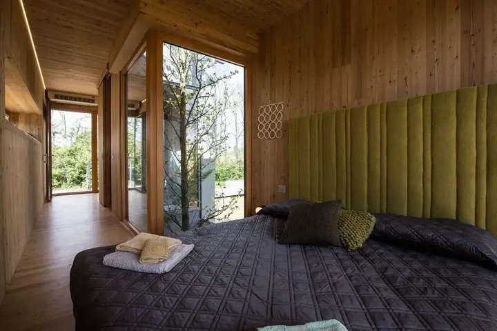 guest_rooms