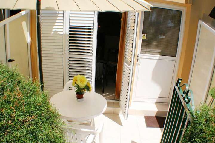 Terrace/Patio 9 of 35