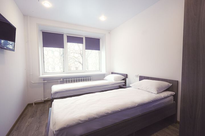 Room 13 of 28