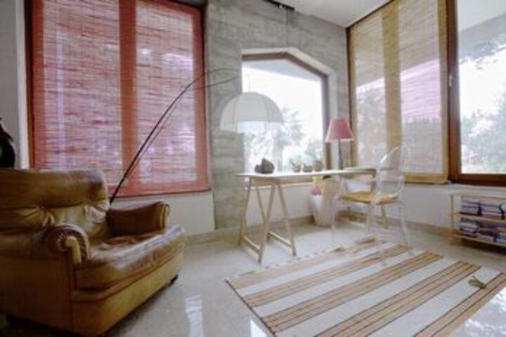 Room 10 of 20