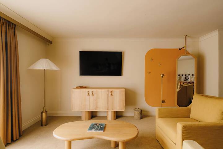 Room 21 of 75