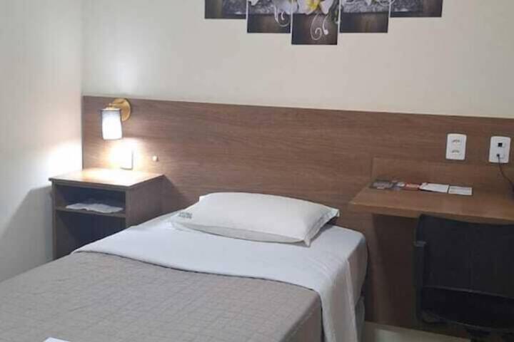 Room 12 of 62