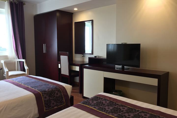Room 12 of 35