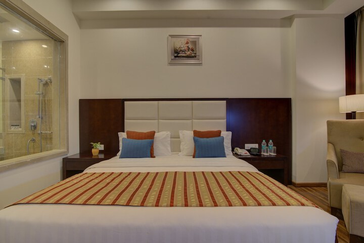 Room 4 of 41