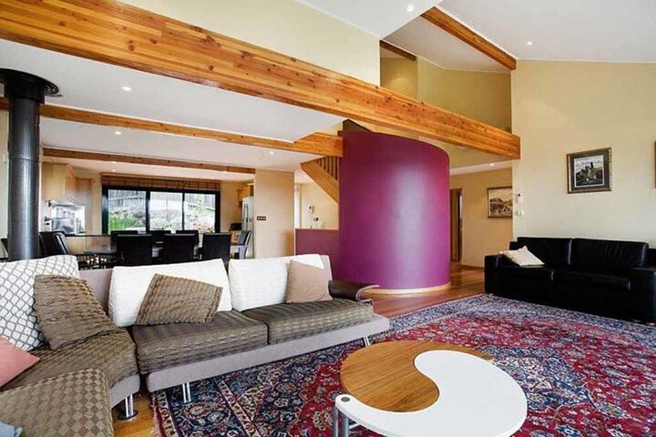 Room 10 of 23