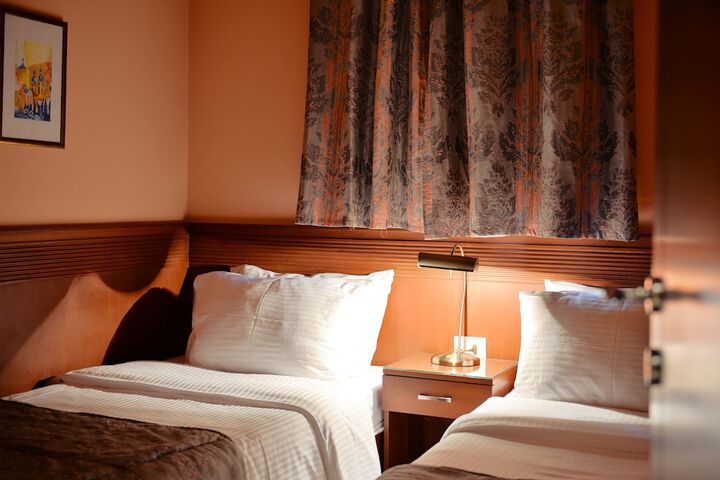 Room 10 of 55