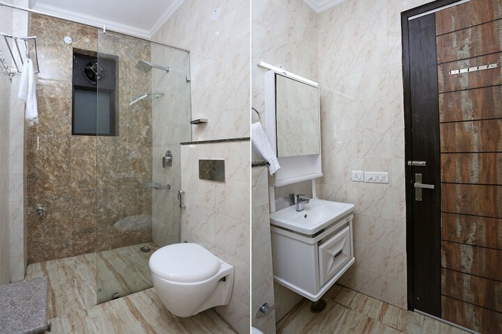 Room 15 of 16