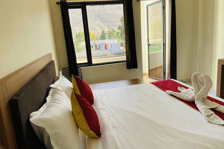 Room 11 of 51