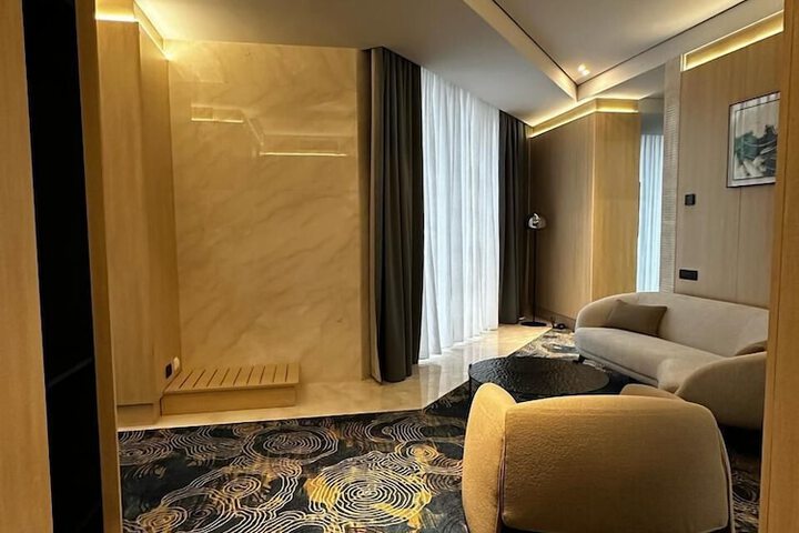 Room 54 of 130