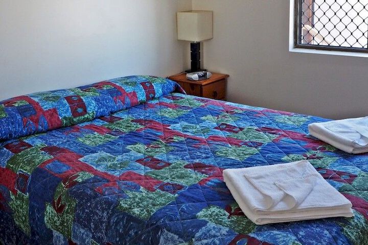 Room 15 of 106
