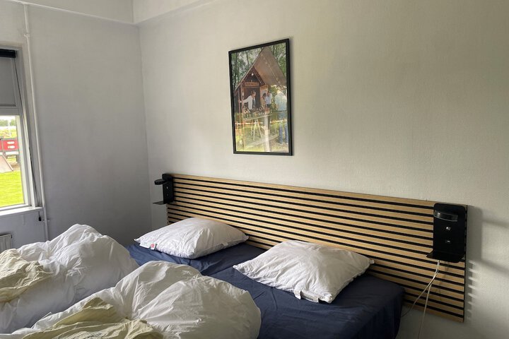 Room 7 of 19